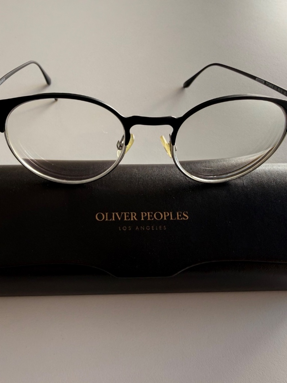 Tom Ford Black Round Eyeglasses - Picture 2 of 4